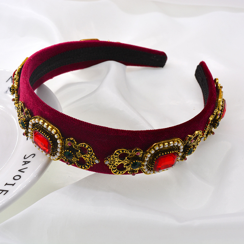 New Fashion Rhinestone Pearl Headband Wide-edged Velvet Non-slip Cheap Headband Wholesale display picture 6