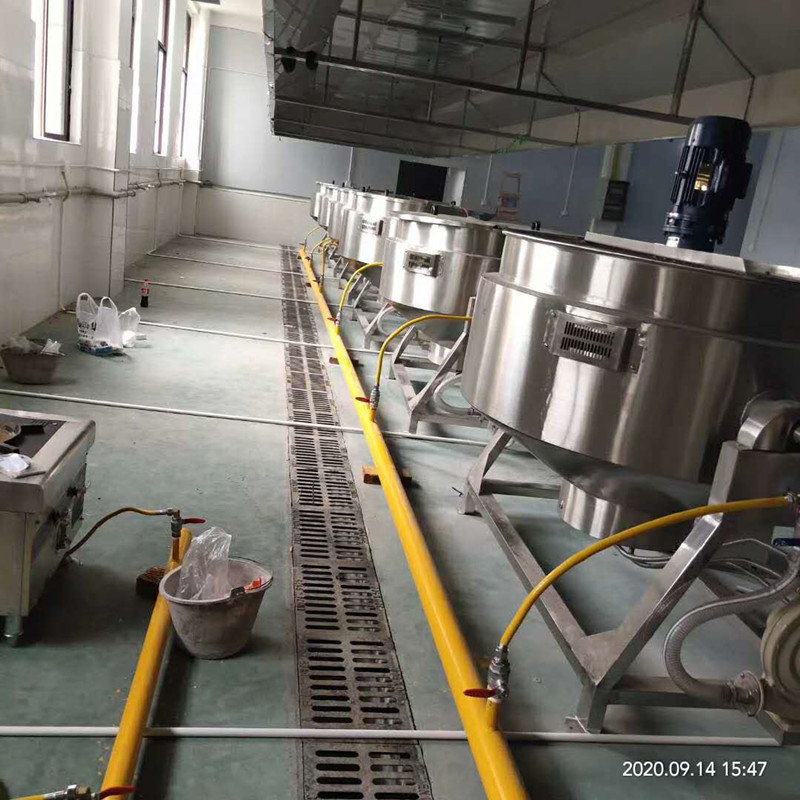 大型不锈钢燃气可倾摇摆锅 300L煮锅 成套中央厨房加工流水线设备