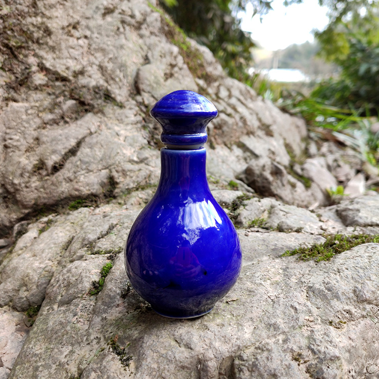 厂家定制古代宝蓝陶瓷中药瓶 小号复古风石斛灵芝茶叶罐 便携烫金