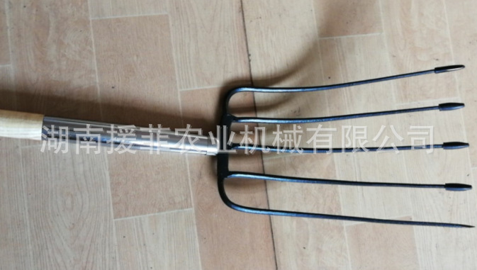 出口欧洲  连体辊锻钢叉    4齿连体辊锻叉