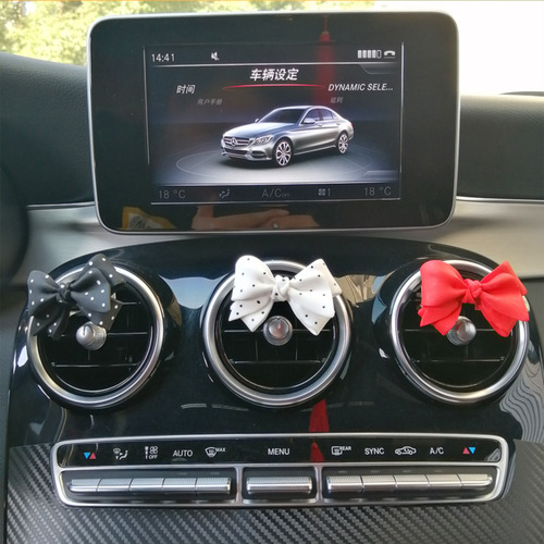 INS Korean style small fresh bow cute innovative car perfume aromatherapy air conditioning outlet clip car interior decoration