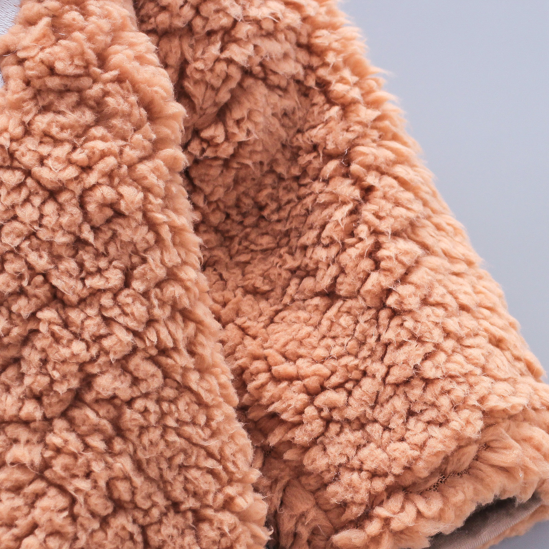 Baby and toddler jumpsuit winter 2024 children's clothing new lamb fur cartoon teddy bear embroidery thick hooded_voghion.com