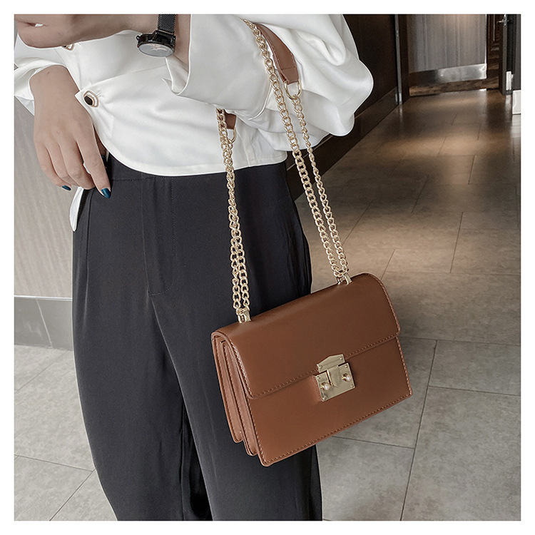 Casual All-match New Trendy Fashion Chain Shoulder Messenger Texture Small Square Bag display picture 5