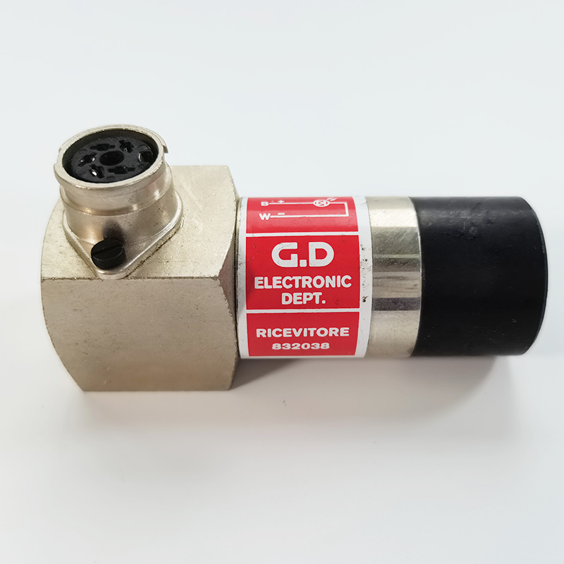 全新GD电子部接收器832038