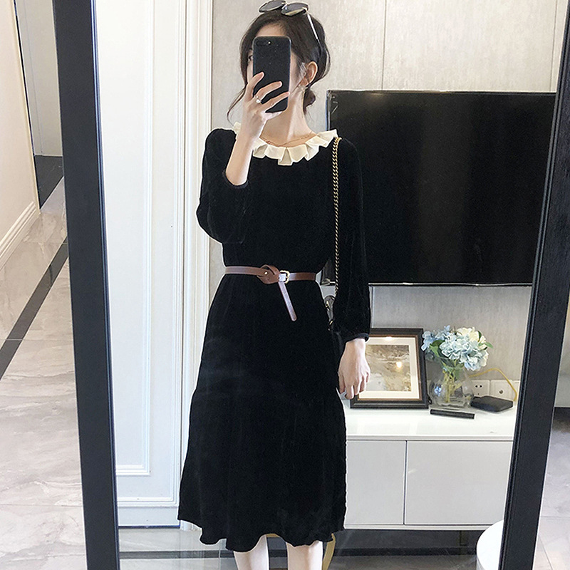 秋装2020新款复古赫本风小黑裙收腰显瘦气质金丝绒连衣裙子女秋冬