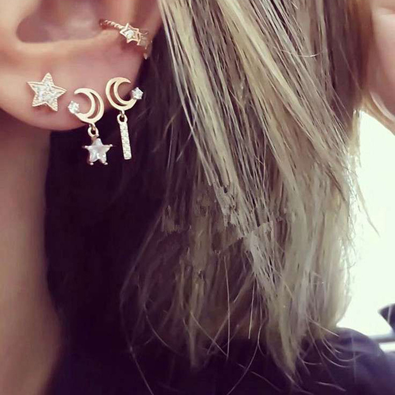 Boucles D&#39;oreilles Mode Simple Diamant Étoile Lune display picture 1