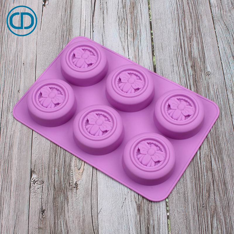 厂家直销FDA6连圆形蜜蜂图案硅胶蛋糕模具DIY滴胶手工皂烘焙工具