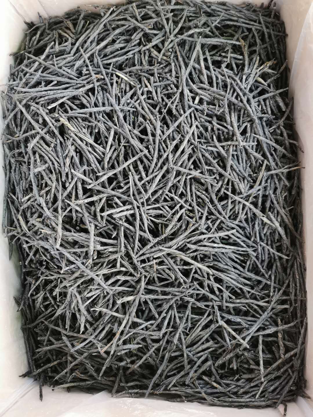Ku Ding Tea Loose Leaf Bitter Tea Large Leaf Rolled Kuding Cha Traditional Herbal Tea Guangxi Origin 500g in use