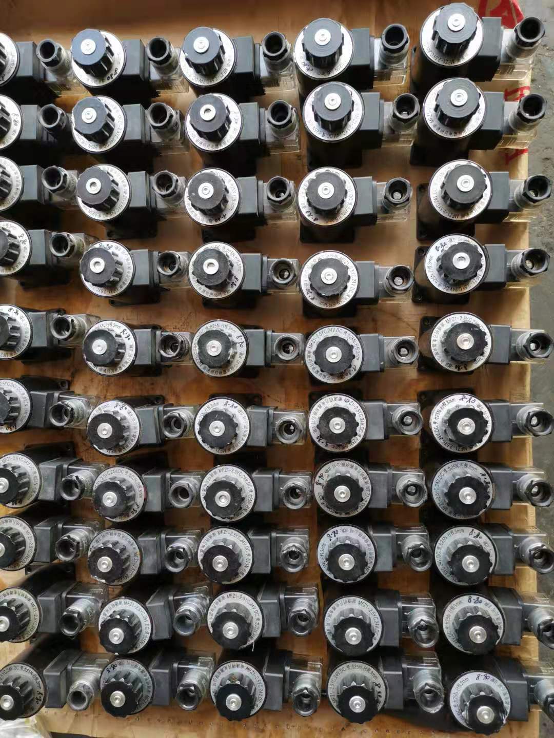 库存｜全新｜电磁铁｜MFZ1- 2.5YC（DC24V）｜低价出售