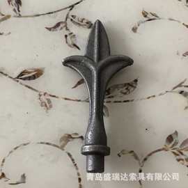 山东青岛工厂专业加工定制实心建筑铁艺装饰矛头、枪头实物图片
