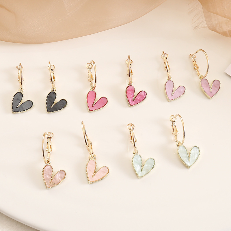 7g Weight 1 Pair Fashion Multicolor Heart Alloy Women'S Drop Earrings Earrings Ear Studs