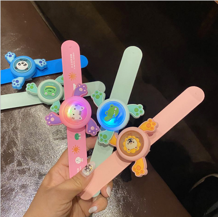 二代閃光驅蚊陀螺手環 卡通兒童指尖陀螺地攤夜市 驅蚊手表啪啪圈