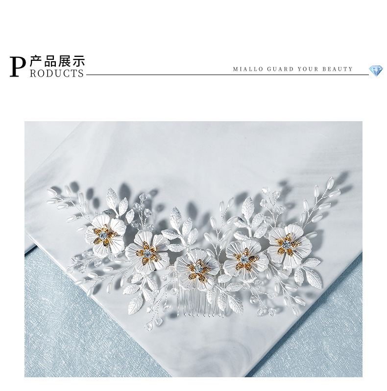 New Korean White Flower Leaf Comb Plain And Elegant Beaded Headdress Bride Wedding Hair Comb Wholesale Nihaojewelry display picture 4