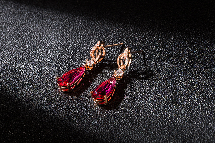 Fashion Diamond-studded Zircon Crystal Earrings Female Drop-shaped Rose Red Copper Earrings display picture 3