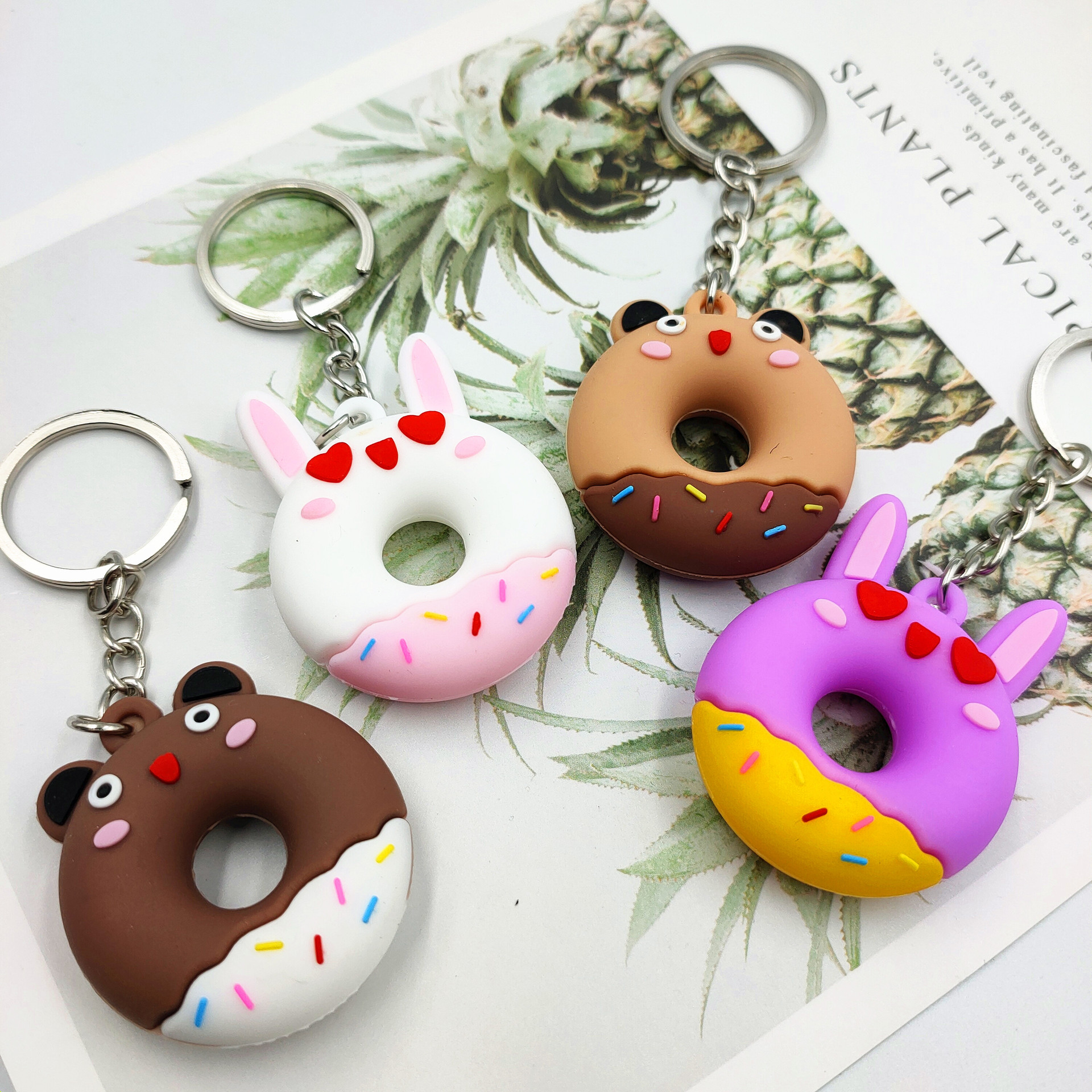 Nuevo PVC de dibujos animados goma suave donut llavero colgante bolsa accesorios creativo tienda alimentos pequeño regalo