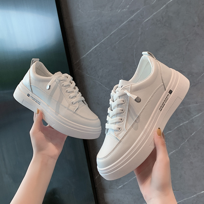 Little white shoes female 2020 autumn new leather cake thick bottom Korean sports old shoes breathable shoes 8803