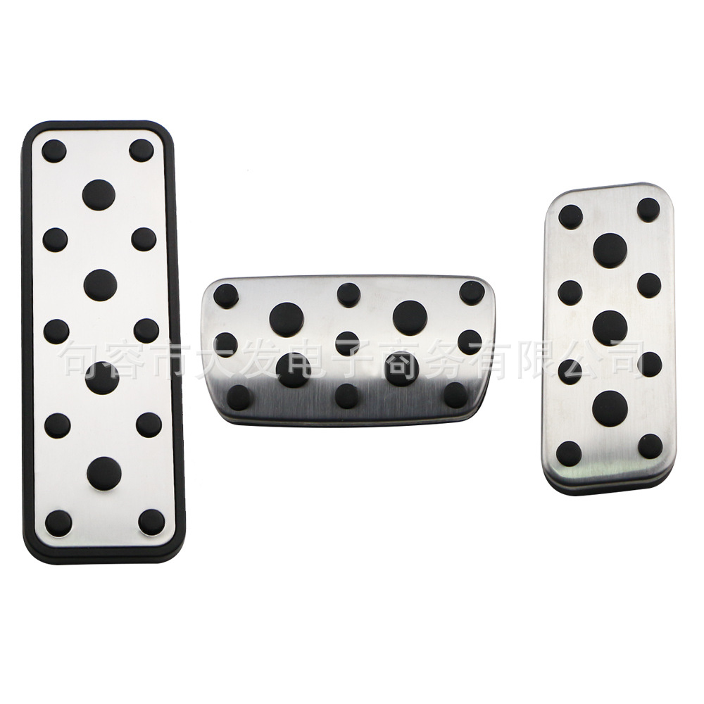 Suitable for Subaru 03-05 Forester Legacy Tiger accelerator brake pedal metal modified pedal