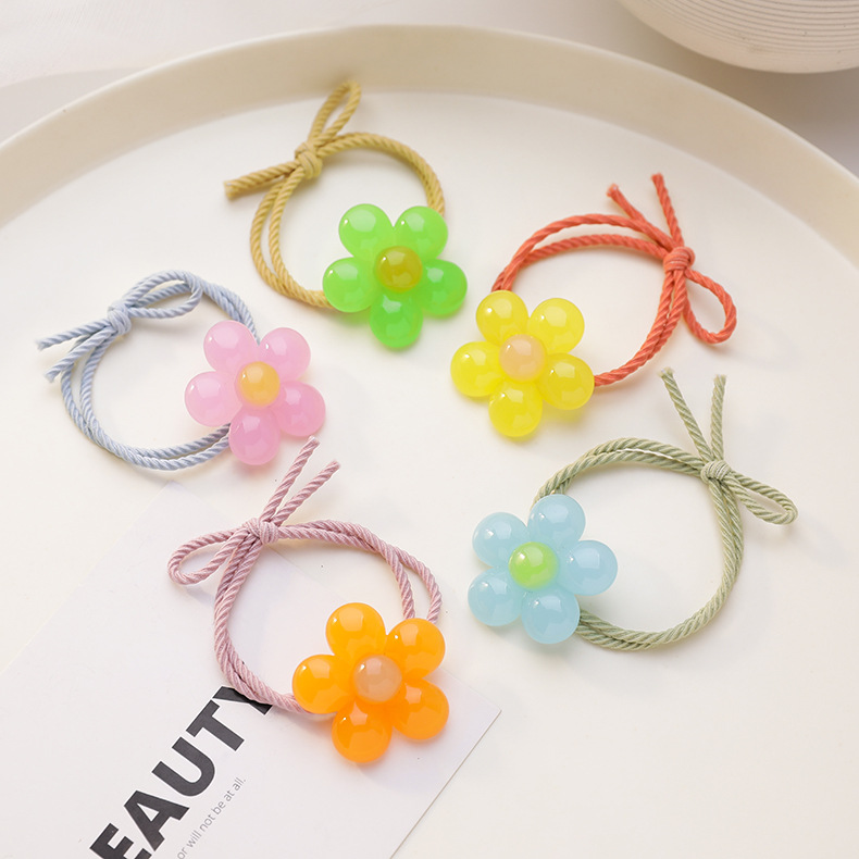 Korean Hair Scrunchies Simple And Lovely Five-color Petal Hair Circle Tie Hair Rope Ball Head Adult Hair Circle Wholesale Nihaojewelry display picture 1