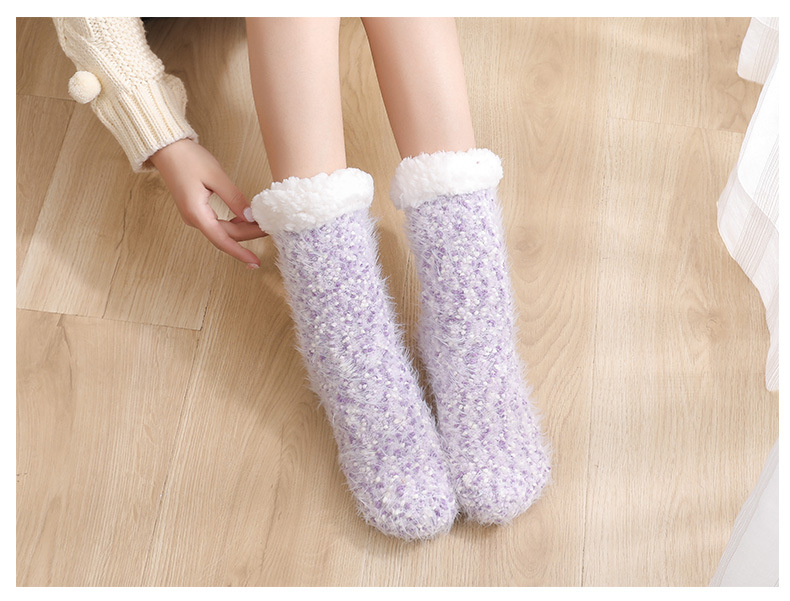 Women's Sweet Solid Color Polyester Crew Socks A Pair display picture 2