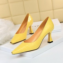 615-2 European and American fashion thick heel high heel shallow mouth small square head fish mouth stone fish mouth single shoe women's high heel shoes