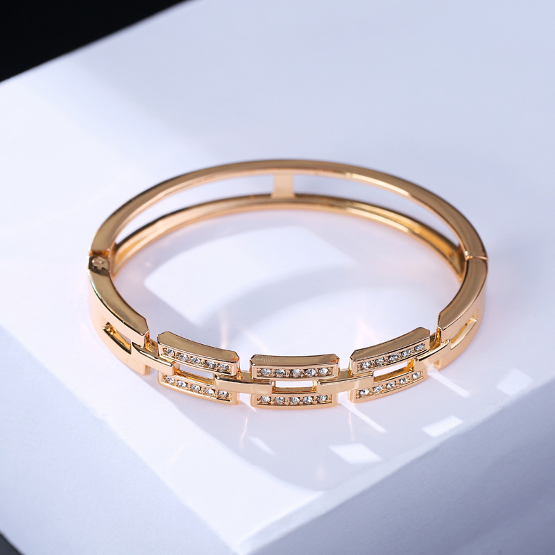 fashion new hollow chain diamond bracelet