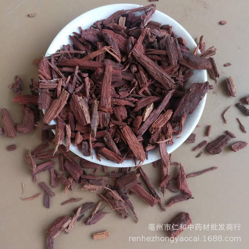 Dried Dalbergia Odorifera Jiang Xiang 降香 500g Raw Herbal Wood Pieces for Decoction and Culinary Use key features