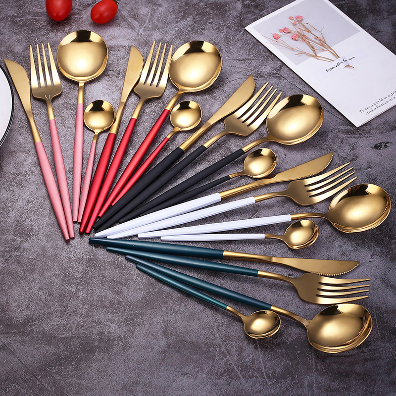 葡萄牙刀叉勺四件套不锈钢西餐具牛排刀叉主餐勺喷漆小圆勺礼品勺