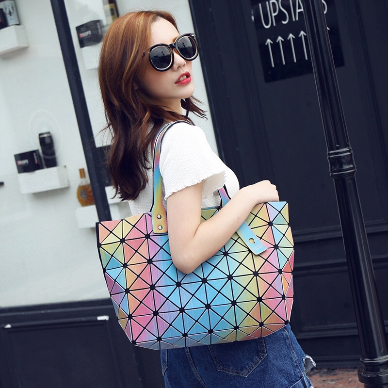 7 * 8 japanesch a koreanesch Trend 3D Reebou Laser Shooting Handtasche zesummeklappbar Rubik's Cube Geometrie Grouss Kapazitéit Villfälteg_voghion.com