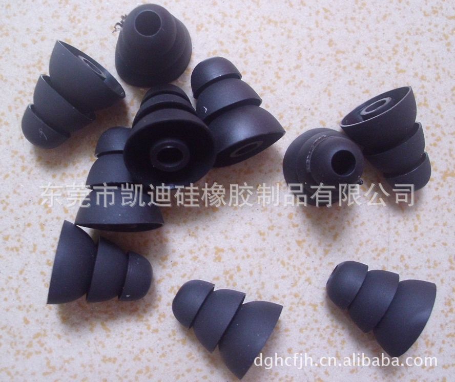 供应硅胶耳机套 硅胶MP3耳塞 入耳式耳塞 耳机配件