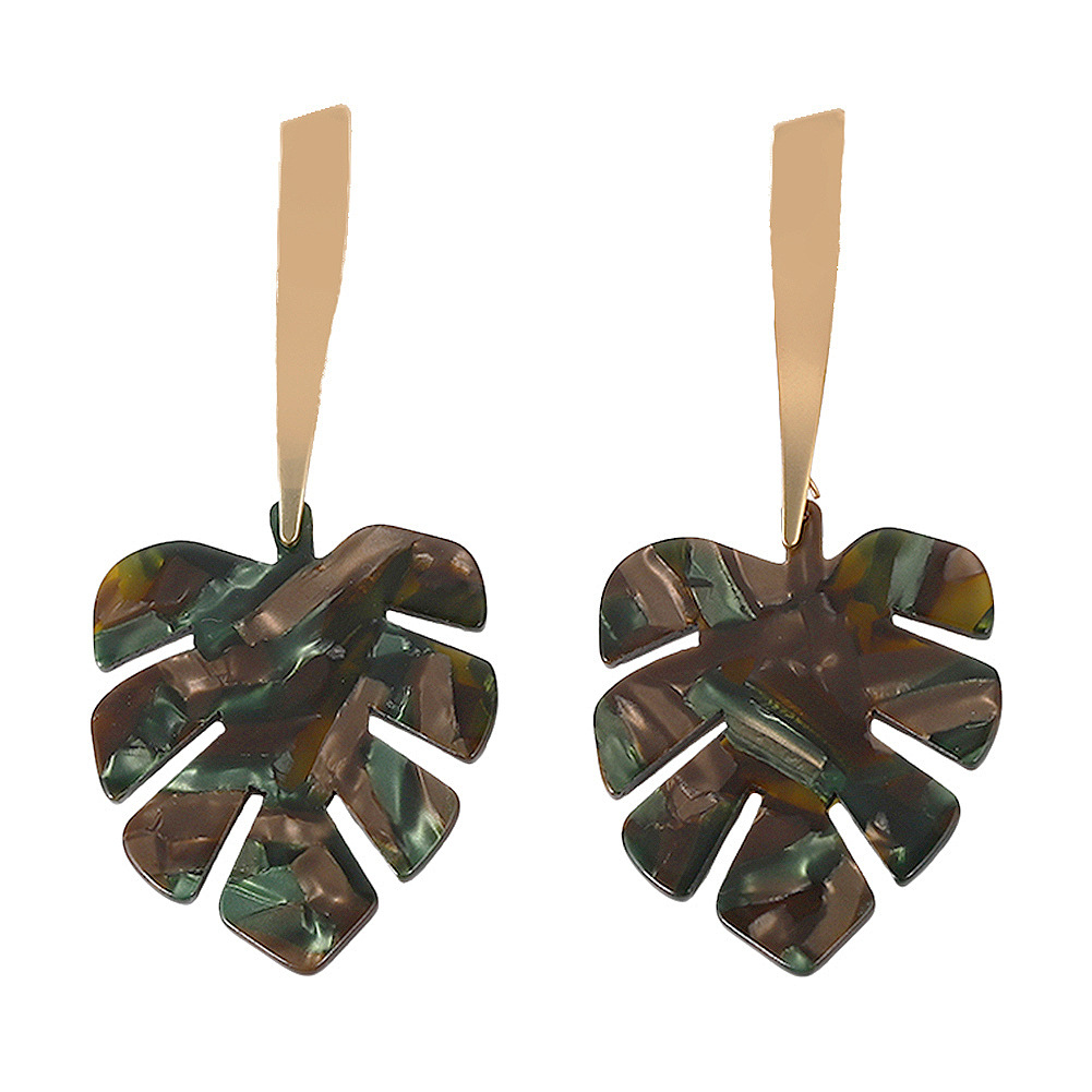 Fashion Exaggerated Hollow Leaves Long Earrings Simple Earrings Wholesale Nihaojewelry display picture 15