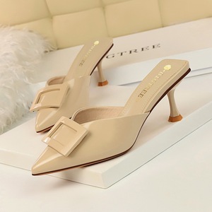 Han edition high fashion contracted with paint V 3126 shallow mouth pointed pure color belt buckle daily joker women sli