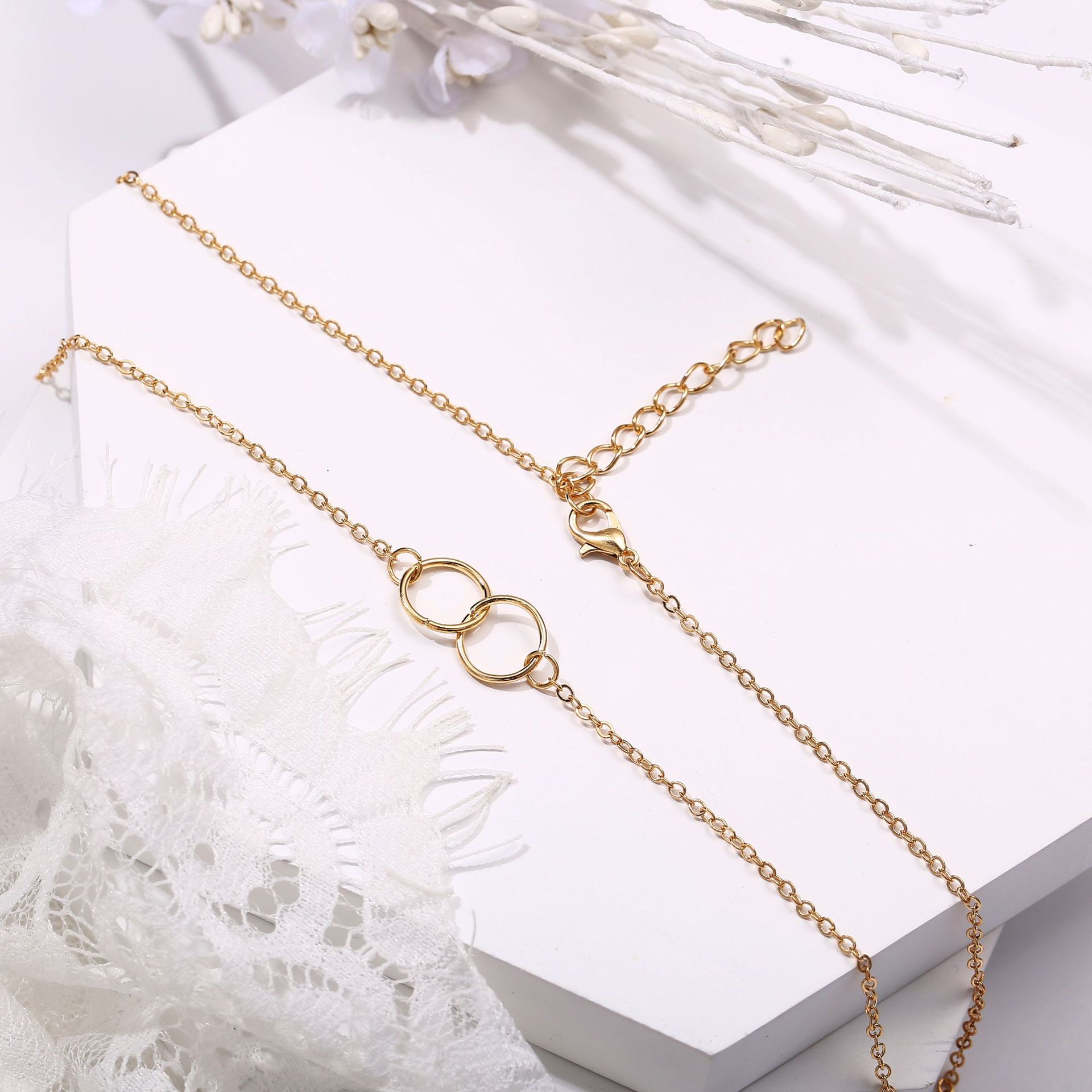 Geometric Vintage Style Alloy Necklace Wholesale display picture 7