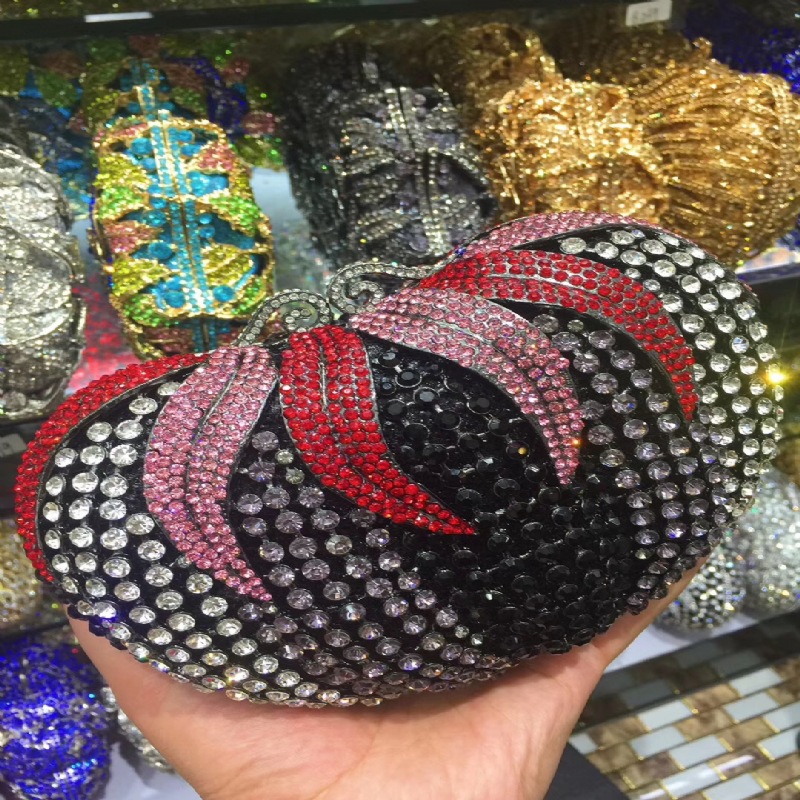 * Frutas y verduras transfronterizas tomate hammer metal diamantes bolsa de cena vestido de fiesta damas lleno de bolsas de mano diamantes