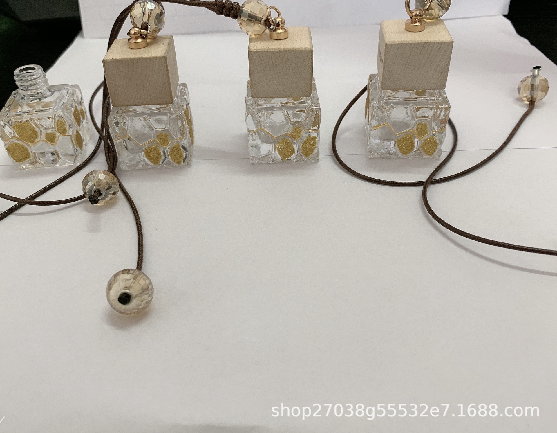 10ml车载香水瓶分装瓶空瓶香水挂件摆件挂饰香薰精油瓶