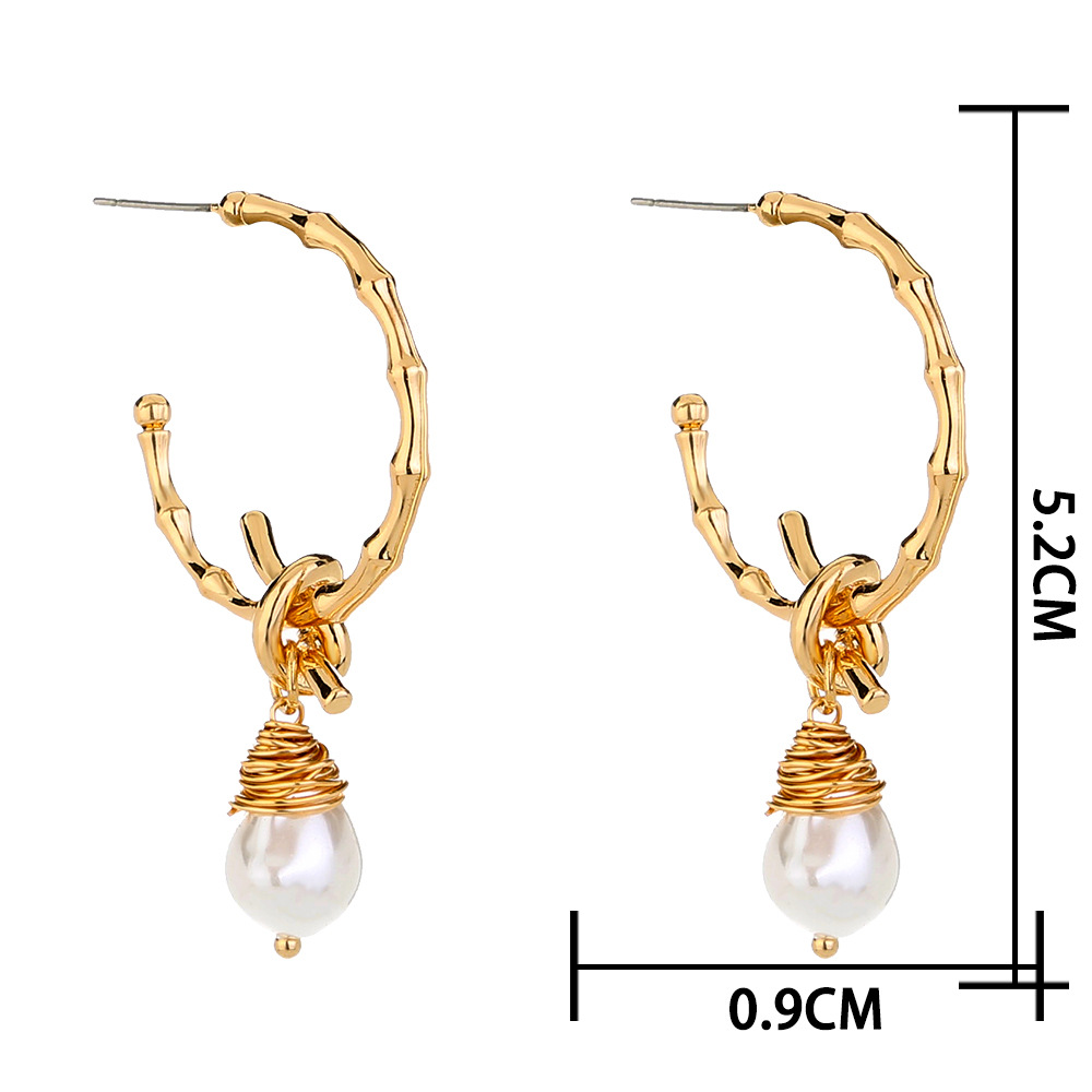 Fashion C-shaped Bamboo Knotted Hand-wound Pearl Earrings display picture 1