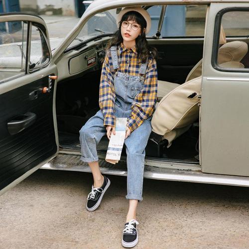Spring new overalls for women Korean style loose student slim jeans for women chic retro straight nine-point pants for women
