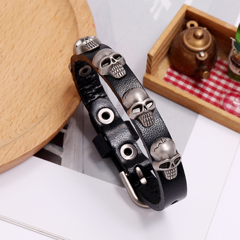Hot-selling accessories new punk style skull leather trend men and women student jewelry bracelet