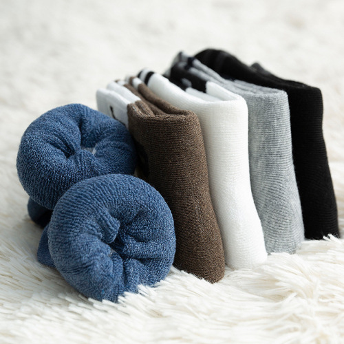 Men's Autumn/Winter Cotton Thicken Socks, Mid-Calf Length, Warm and Fashionable Sports Socks with Extra Warmth