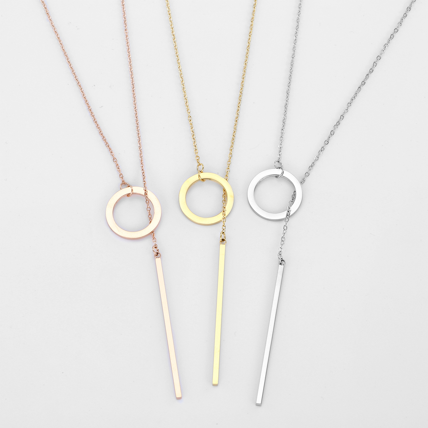 Fashion Geometric Round Stainless Steel Necklace Clavicle Chain Wholesale display picture 4