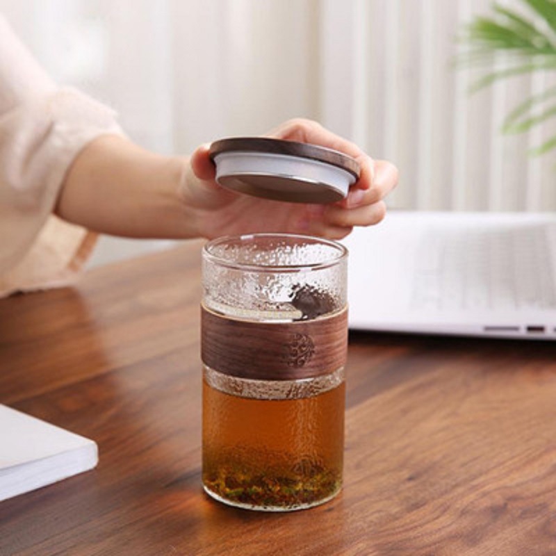 Vidrio resistente al calor taza de agua cubierta de madera taza de té verde patrón de martillo separación de té con tapa filtro Oficina taza de té taza de agua caliente