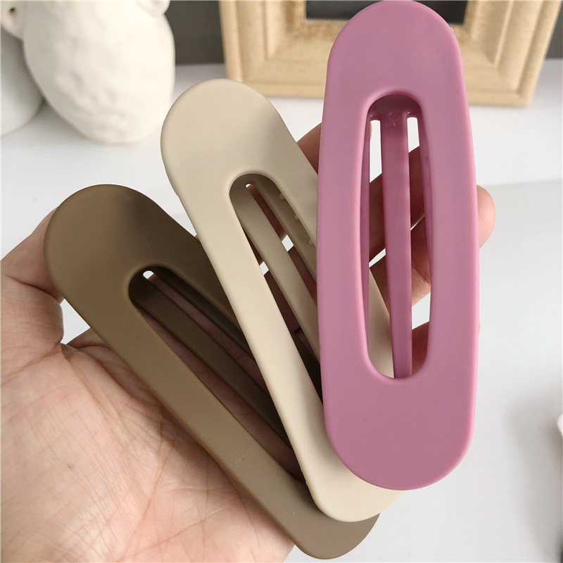 20g Weight Hair Clip Hair Accessories Type Birthday Occasion Plastic Material Solid Color Pattern Women'S Gender Simple Style Style Simple Style Solid Color Plastic Hair Clip 8