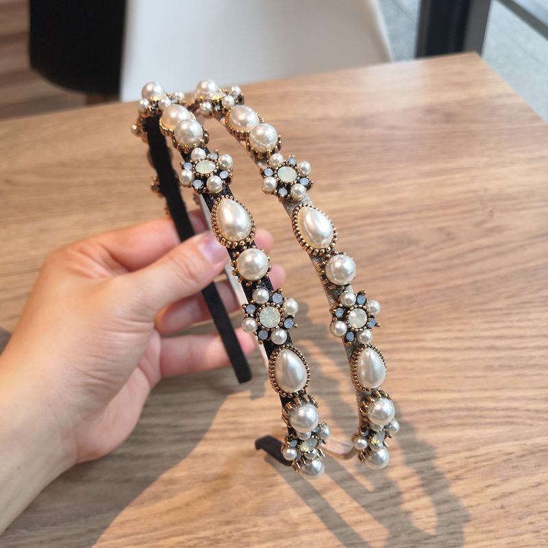Simple Style U Shape Alloy Inlay Rhinestones Pearl Hair Band 1 Piece display picture 2