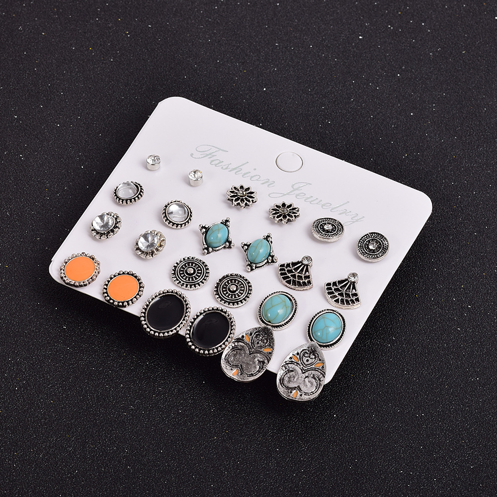 Retro Geometric Diamond Alloy Artificial Gemstones Earrings Ear Studs display picture 2