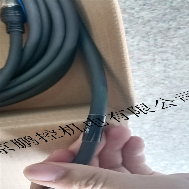 日本基恩士控制器用电缆CB-B10