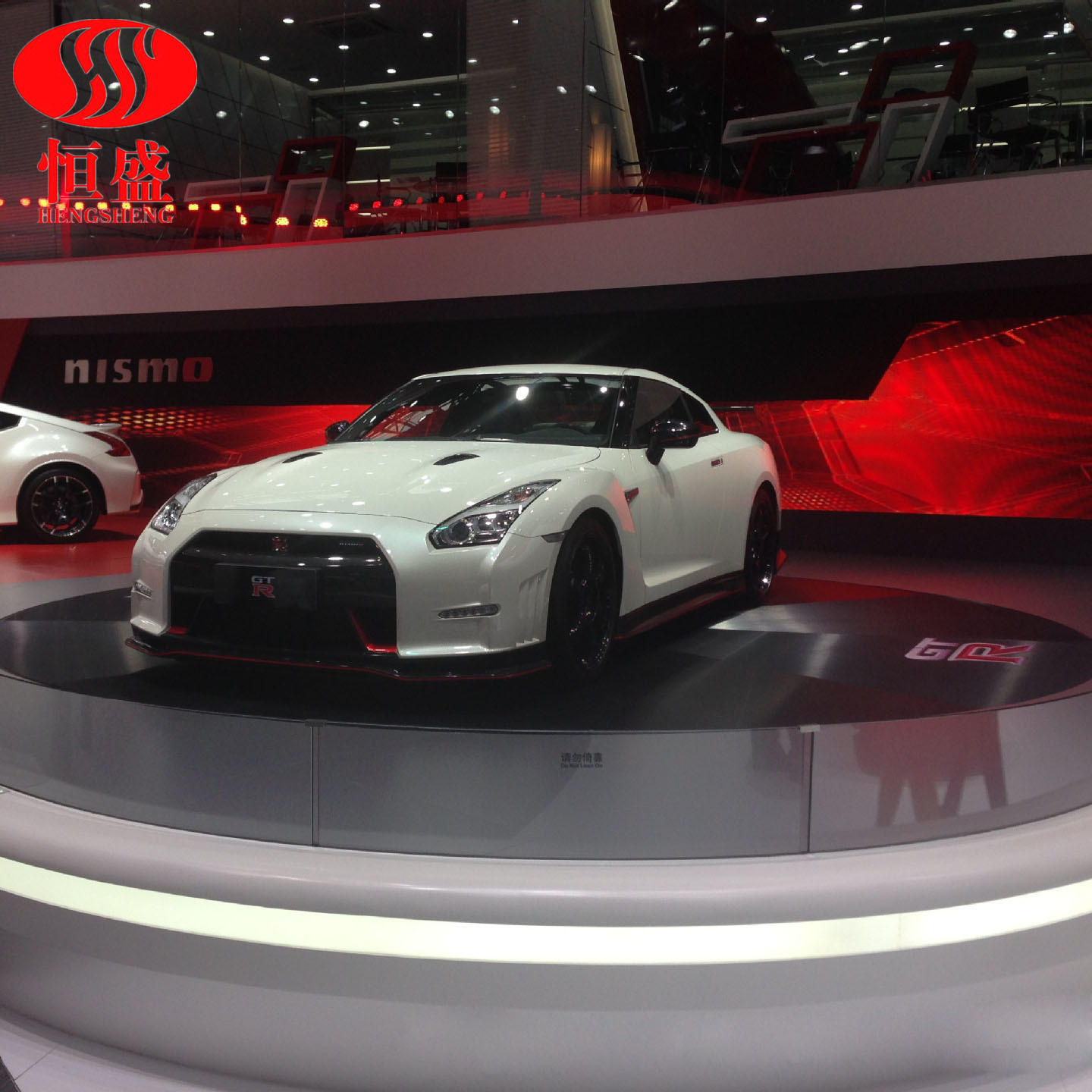 厂家直销汽车旋转台电动升降旋转盘家居旋转车台车展旋转圆台展会