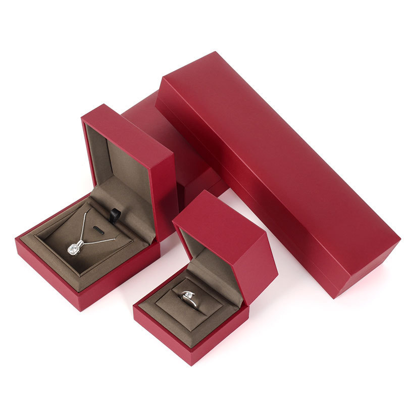 现货高档充皮纸直角首饰盒 新款周大生戒指吊坠手镯手链珠宝盒