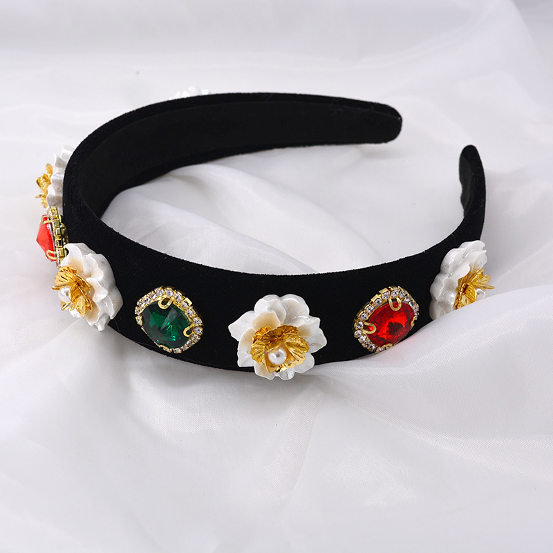 Vintage Baroque Crystal Headband With Diamond Pearl Hairpin Headband display picture 3