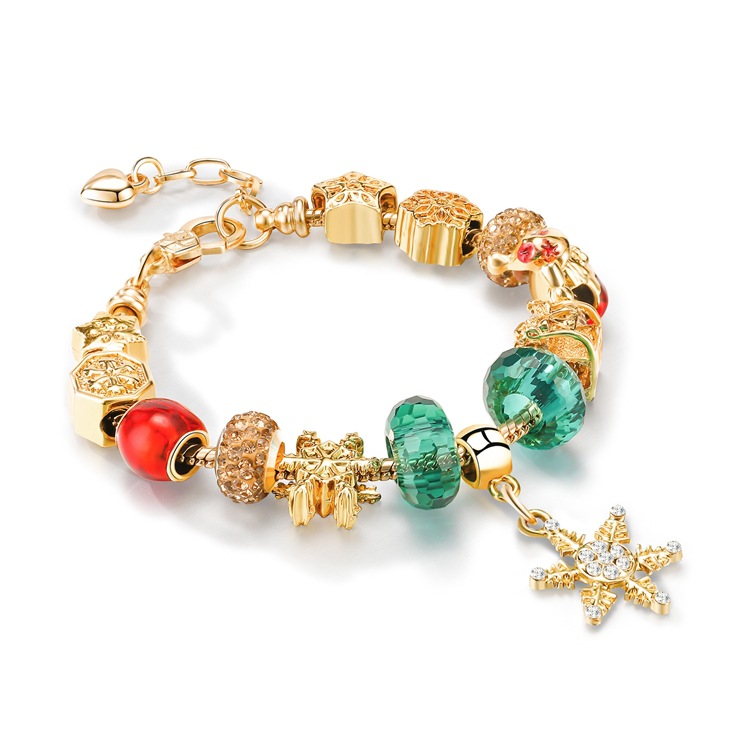 Manufacturers spot alloy electroplating gold dripping oil Santa snowflake pendant Christmas bracelet bracelet for girls