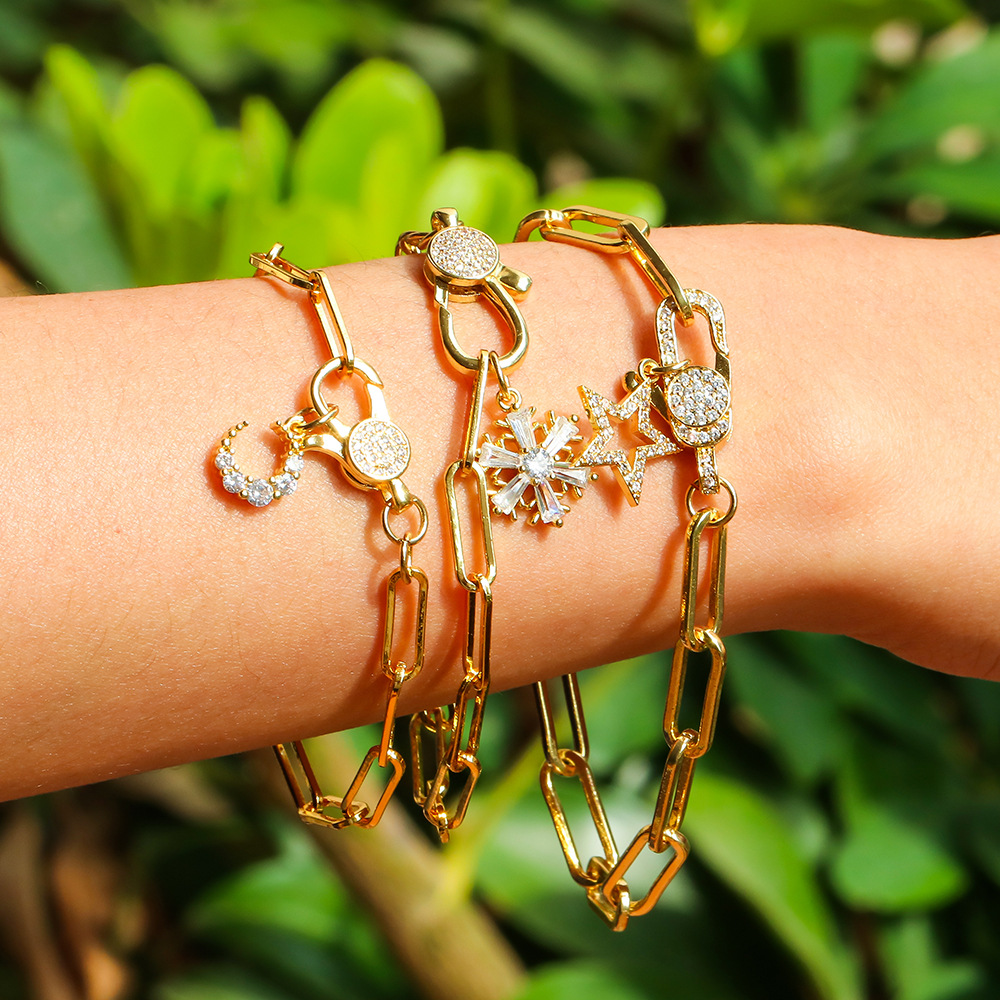 Anniversary, Business, Travel Occasion Copper Material Simple Sun Flower Oval Hollow Copper Bracelet Wholesale