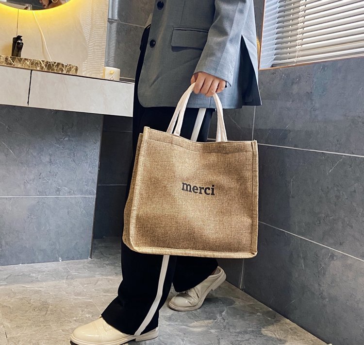 The 2020 autumn new handbag women's large-capacity Korean style lettered linen bag is a trend of large shopping bags for autumn and winter undefined